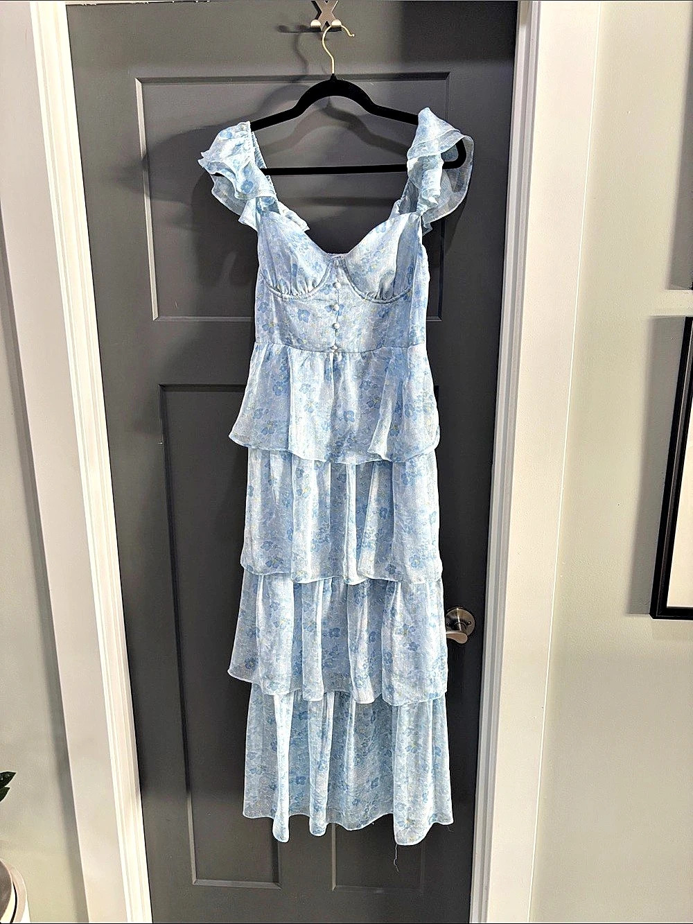 ASTR the Label Midsummer Tiered Maxi Dress Blue & White Large